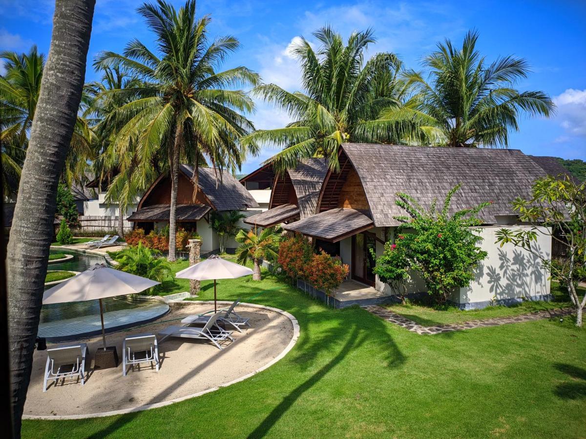 The Club Villas Lombok Sekotong Exterior photo