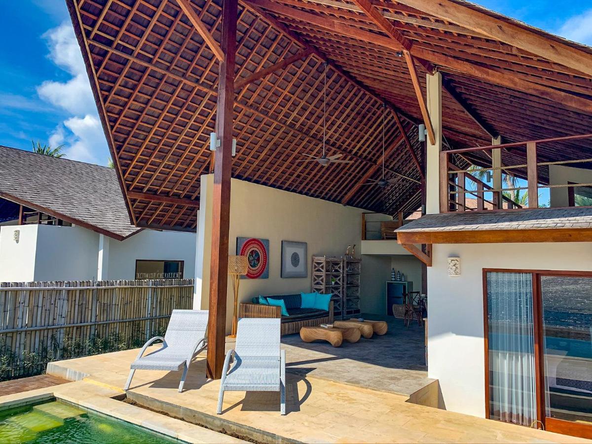 The Club Villas Lombok Sekotong Exterior photo